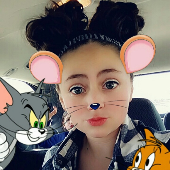 Meet your Posher, Latasha. - Picture 2 of 15